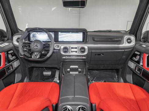 Used 2025 Mercedes-Benz G 63 AMG 4MATIC image 31