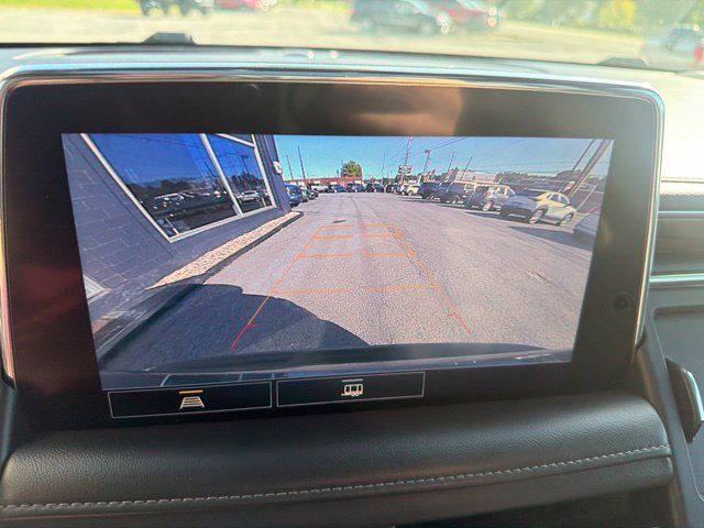 Used 2021 Chevrolet Suburban LT AWD/4WD image 35