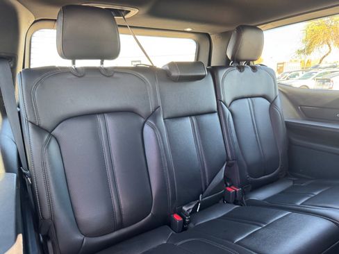 Used 2023 Jeep Wagoneer 2WD image 22