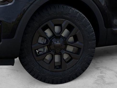 Used 2025 Kia Telluride AWD image 9