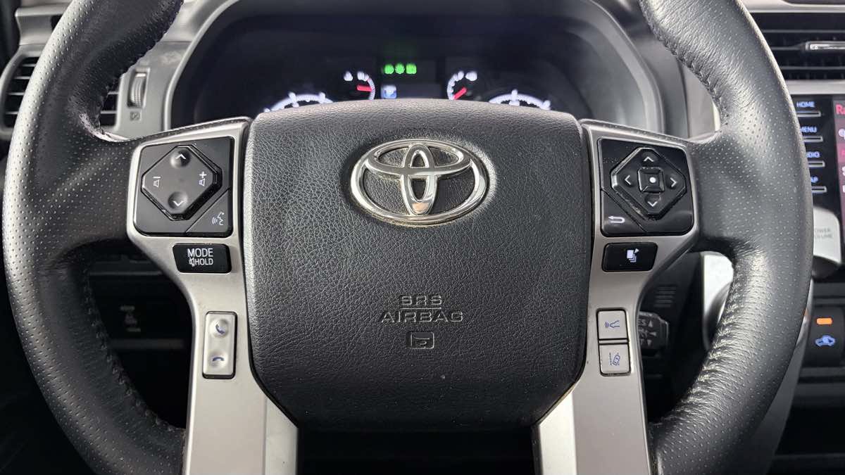 Used 2021 Toyota 4Runner SR5 Premium w/ Moonroof Package RWD image 15