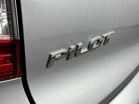 Used 2022 Honda Pilot Special Edition image 7