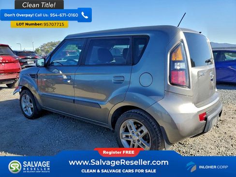 Used 2010 Kia Soul + FWD image 3