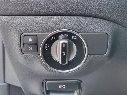 Used 2020 Mercedes-Benz GLA 250 4MATIC image 27