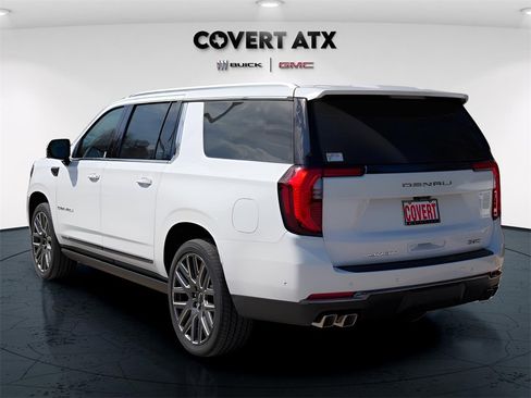 New 2026 GMC Yukon XL Denali Ultimate w/ LPO, Illumination Package image 5