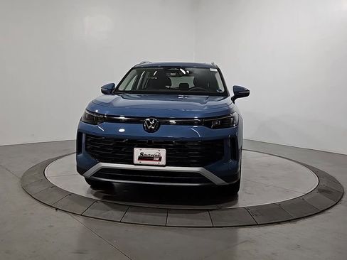 New 2026 Volkswagen Tiguan SE AWD/4WD image 8
