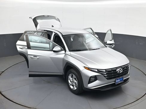 Certified 2024 Hyundai Tucson SE AWD/4WD image 29