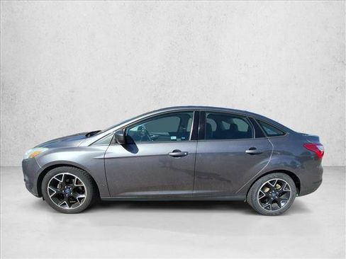 Used 2012 Ford Focus SE FWD image 8
