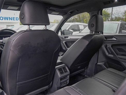 New 2024 Volkswagen Tiguan SE R-Line image 25