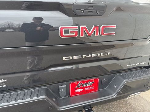 Used 2020 GMC Sierra 1500 Denali w/ Denali Premium Package AWD/4WD image 28