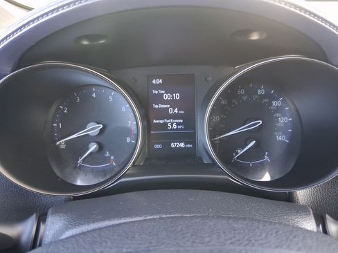 Used 2020 Toyota C-HR XLE FWD image 22