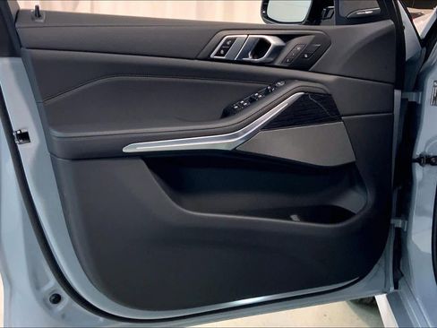 New 2026 BMW X5 xDrive40i w/ M Sport Package image 10