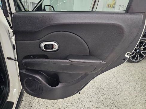 Used 2014 Kia Soul 5dr Wgn Auto Base image 27