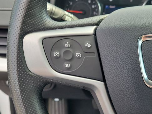 Used 2023 GMC Terrain SLE w/ Driver Convenience Package FWD image 23