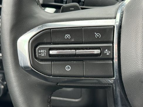Used 2025 GMC Yukon XL Denali AWD/4WD image 20