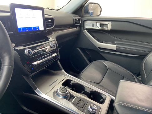 Used 2024 Ford Explorer Limited w/ Equipment Group 301A image 36