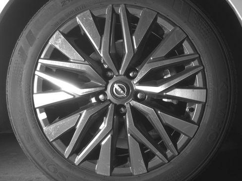 Used 2025 Nissan Altima 2.5 SV image 13