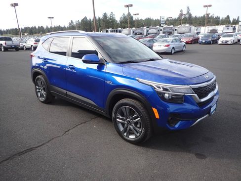 Used 2021 Kia Seltos S AWD/4WD image 7