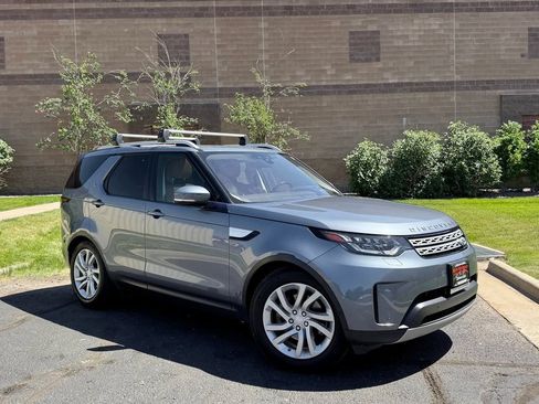 Used 2018 Land Rover Discovery HSE AWD/4WD image 2