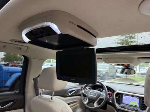 Used 2017 GMC Acadia Denali w/ Technology Package AWD/4WD image 35