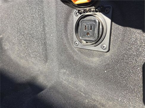 Used 2024 Nissan Frontier S w/ S Utility Package image 31