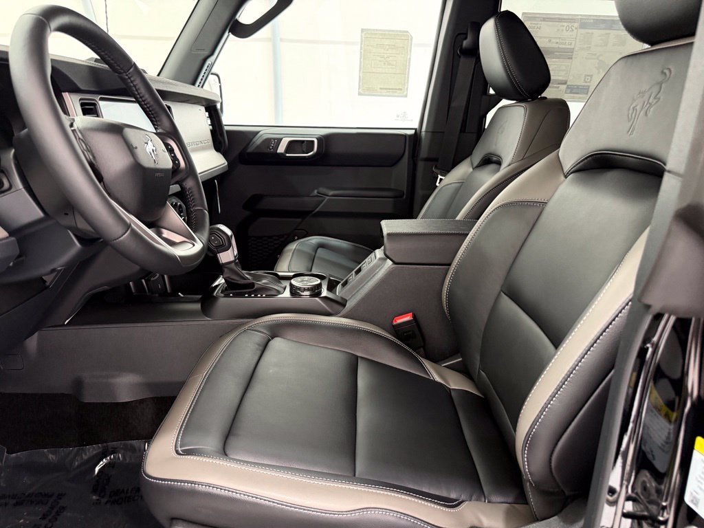 New 2026 Ford Bronco Outer Banks AWD/4WD image 13