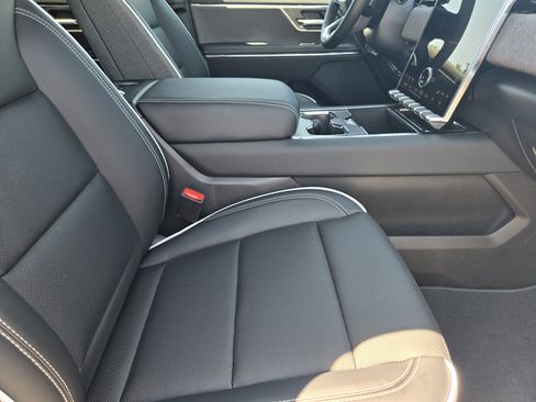 New 2026 GMC Sierra EV Elevation w/ LPO, Elevation Dark Package image 11