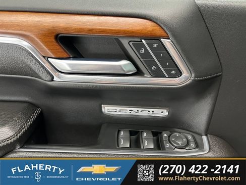 Used 2023 GMC Sierra 1500 Denali w/ Technology Package AWD/4WD image 23