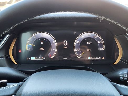 New 2025 Jeep Grand Cherokee Limited w/ Luxury Tech Group II image 11