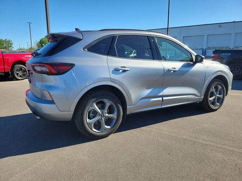 Used 2024 Ford Escape ST-Line w/ Tech Pack #1 AWD/4WD image 4