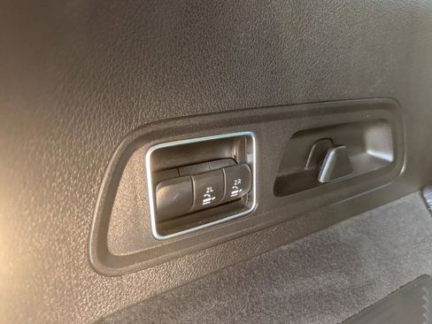 Used 2023 Mercedes-Benz GLS 450 4MATIC image 55