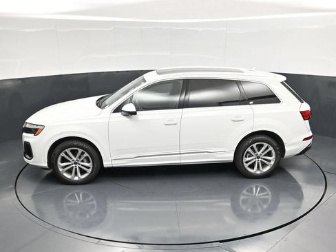 Used 2025 Audi Q7 3.0T Premium Plus AWD/4WD image 48