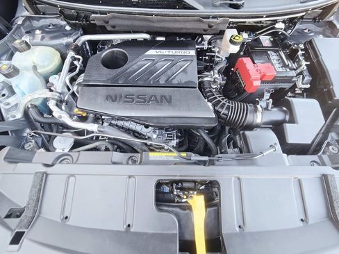 Used 2023 Nissan Rogue S image 17