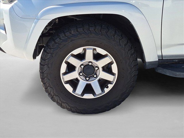 Used 2015 Toyota 4Runner Trail Premium AWD/4WD image 14