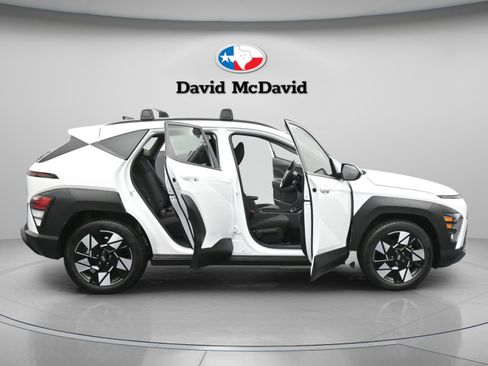 Used 2024 Hyundai Kona SEL w/ Convenience Package image 34