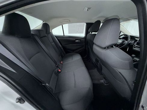 Used 2021 Toyota Corolla LE image 17