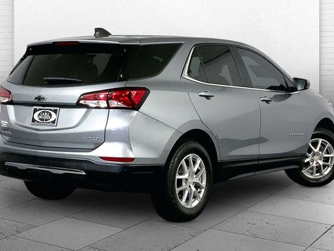 Used 2023 Chevrolet Equinox LT AWD/4WD image 13