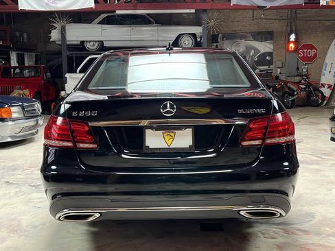 Used 2014 Mercedes-Benz E 250 BlueTEC 4MATIC Sedan image 6