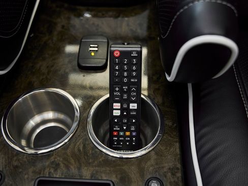 Used 2019 Mercedes-Benz Sprinter 144 image 85