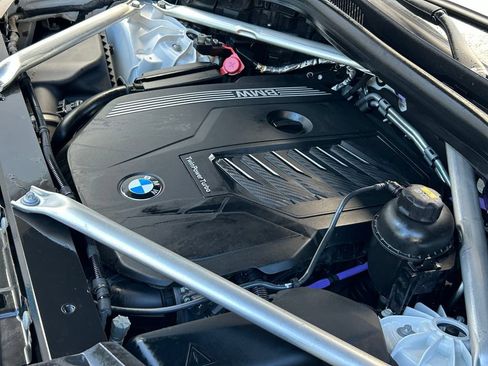 Used 2022 BMW X5 sDrive40i w/ M Sport Package RWD image 59