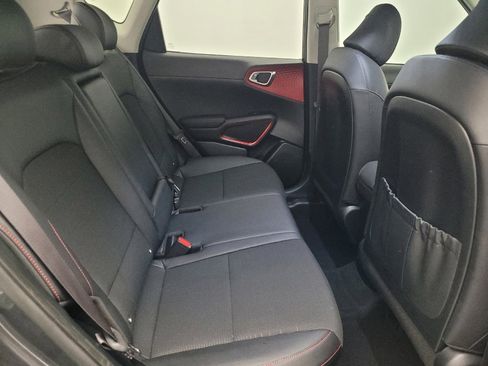 Used 2022 Kia Soul Turbo image 19