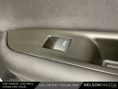 Used 2020 Chevrolet Blazer LT image 46