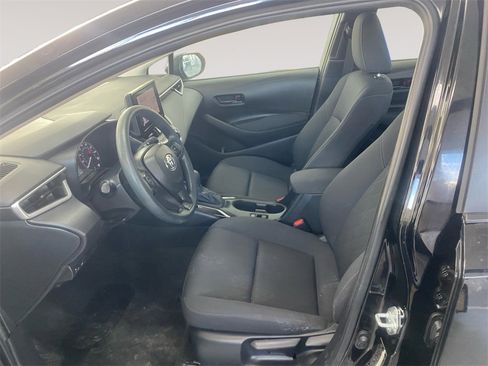 Used 2024 Toyota Corolla LE image 9
