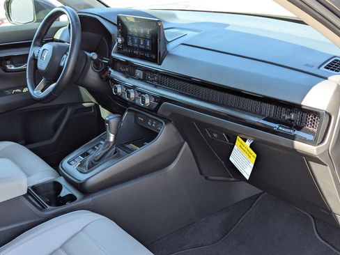 Used 2025 Honda CR-V EX-L image 29