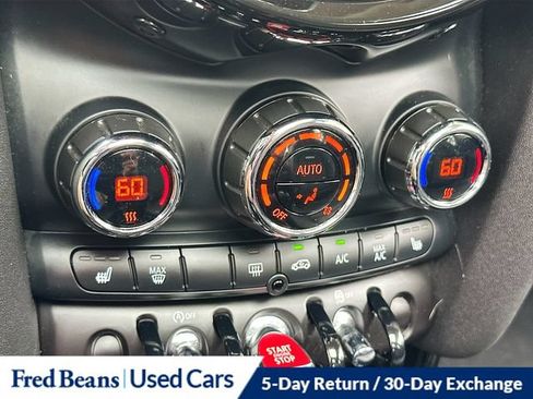 Used 2021 MINI Cooper 4-Door Hardtop FWD image 21