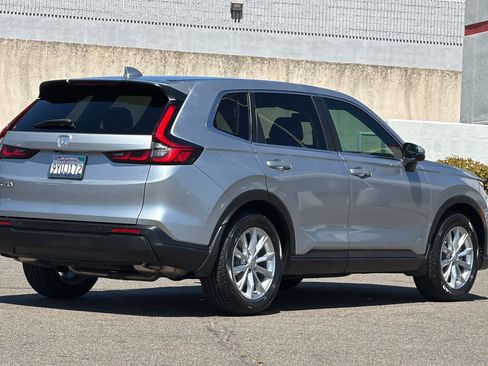 Used 2024 Honda CR-V EX-L image 2