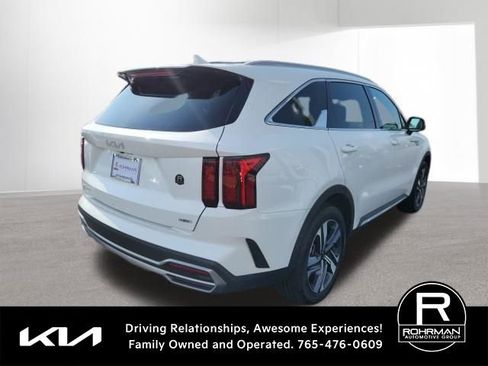 Used 2023 Kia Sorento EX AWD/4WD image 5