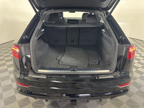 Used 2025 Audi Q8 Premium Plus w/ Premium Plus Package image 20