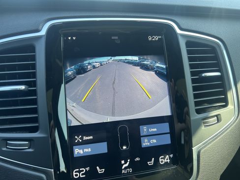 Used 2022 Volvo XC90 T5 Momentum w/ Climate Package FWD image 25