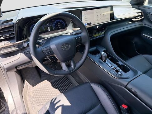 Used 2023 Toyota Crown w/ Advanced Technology Package AWD/4WD image 9
